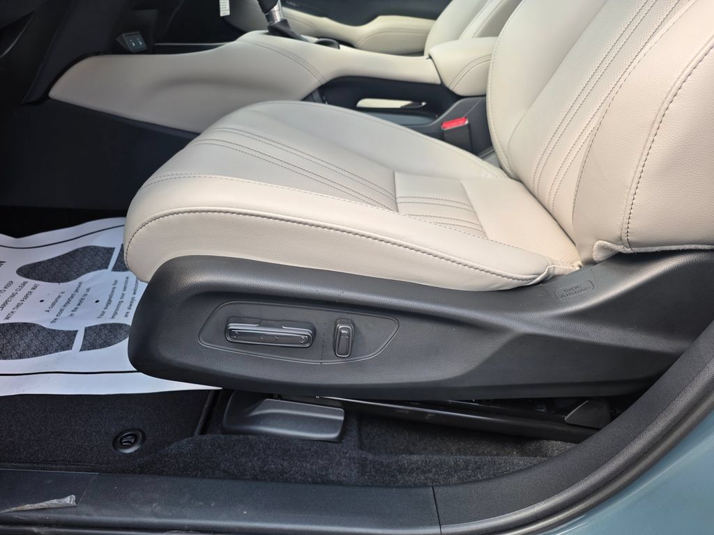 New 2027 Honda HR-V EX-L image 10