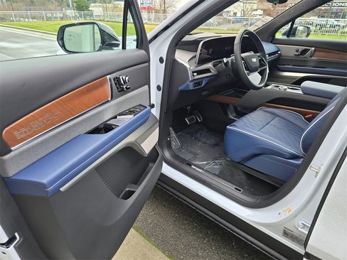 New 2026 Cadillac Vistiq Premium Luxury image 22