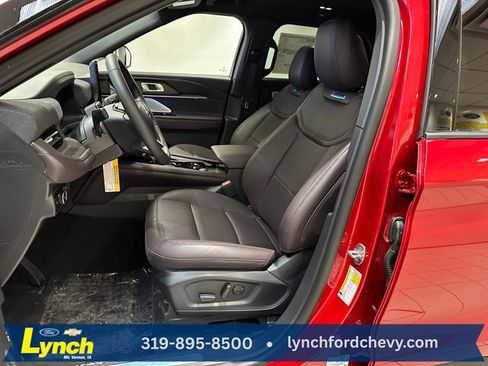 New 2026 Ford Explorer Platinum image 7