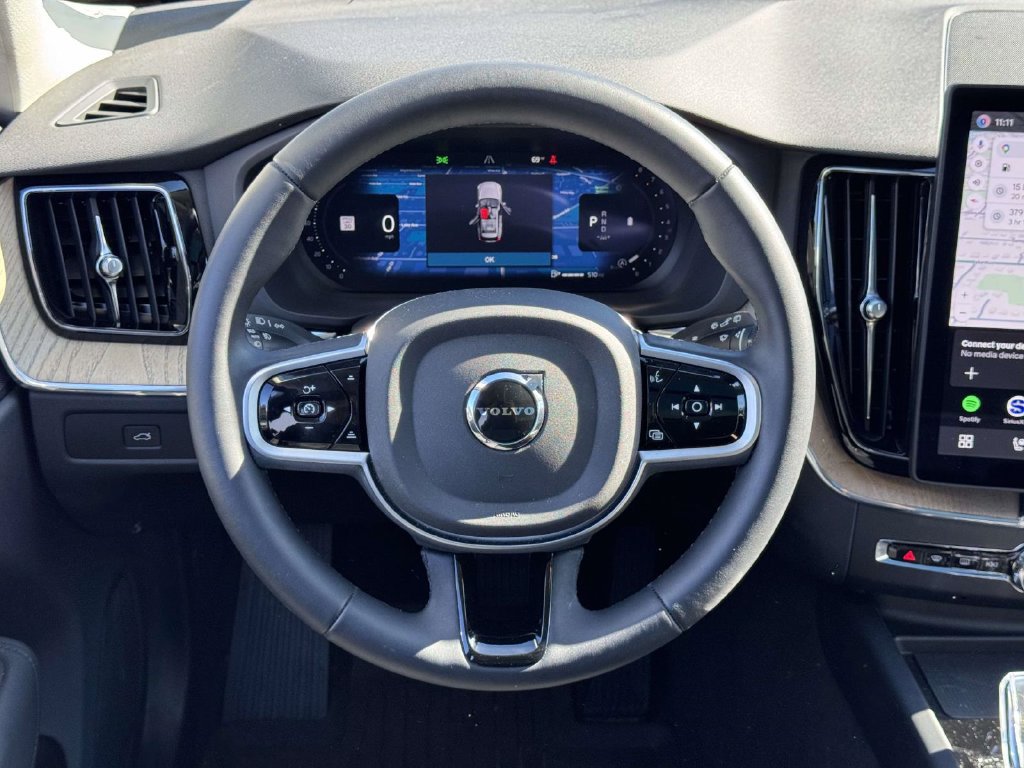 Used 2026 Volvo XC60 B5 Plus AWD/4WD image 12