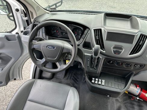 Used 2016 Ford Transit 250 138 RWD image 28