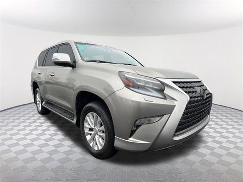 Used 2023 Lexus GX 460 Premium image 3