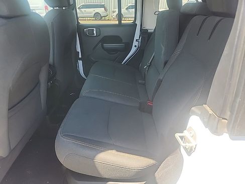 Used 2024 Jeep Wrangler Unlimited AWD/4WD image 25