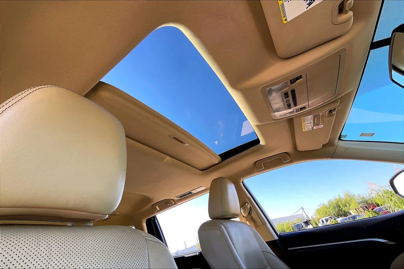 Used 2016 Toyota Highlander Limited FWD image 10