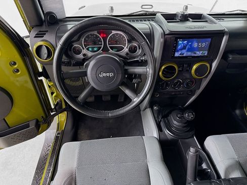 Used 2007 Jeep Wrangler Sahara w/ Dual Top Group image 18