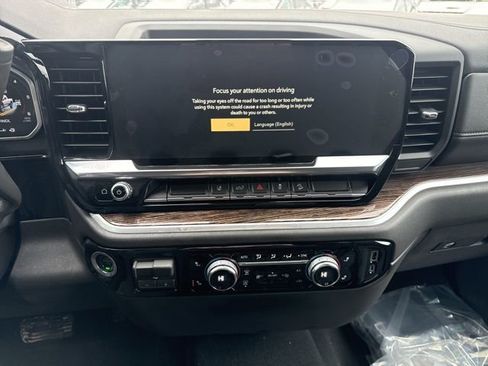 New 2026 GMC Sierra 3500 SLE w/ SLE Value Package image 25