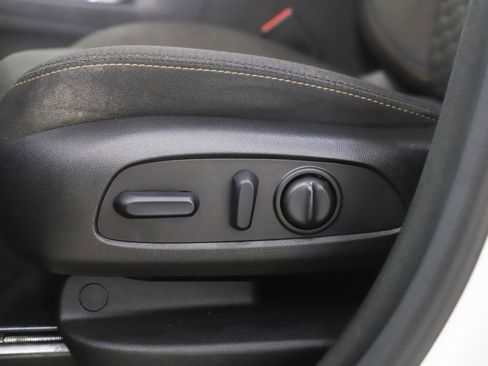 Used 2019 Chevrolet Equinox LT image 28