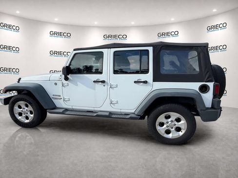 Used 2013 Jeep Wrangler Unlimited Sport AWD/4WD image 5