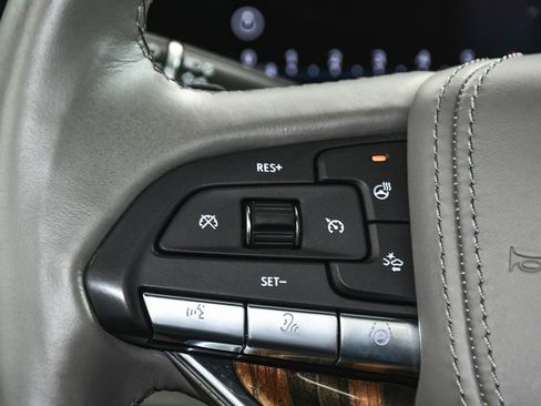 Used 2021 Cadillac Escalade ESV Sport Platinum image 34