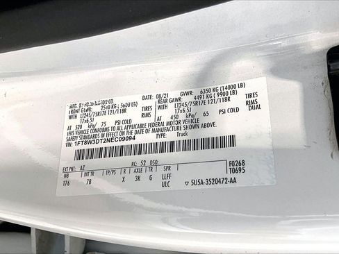 Used 2022 Ford F350 Platinum image 8