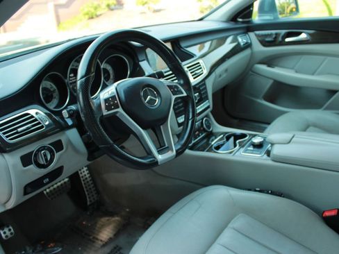 Used 2014 Mercedes-Benz CLS 550 image 10