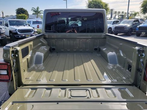 New 2026 Jeep Gladiator Mojave image 18