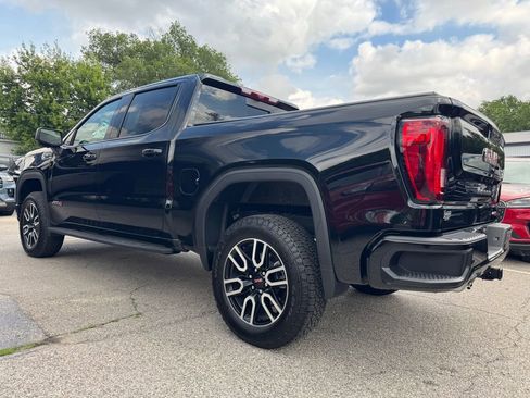 Used 2025 GMC Sierra 1500 AT4 w/ AT4 Premium Package AWD/4WD image 7