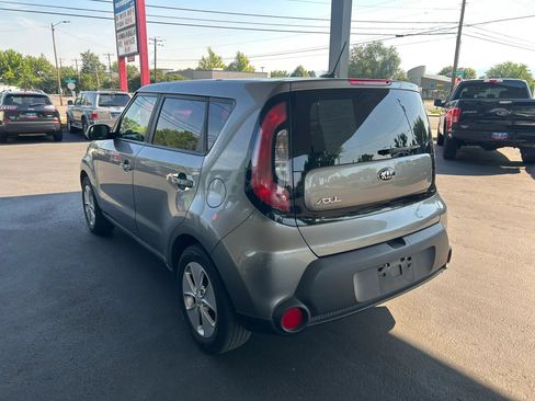 Used 2016 Kia Soul FWD image 8