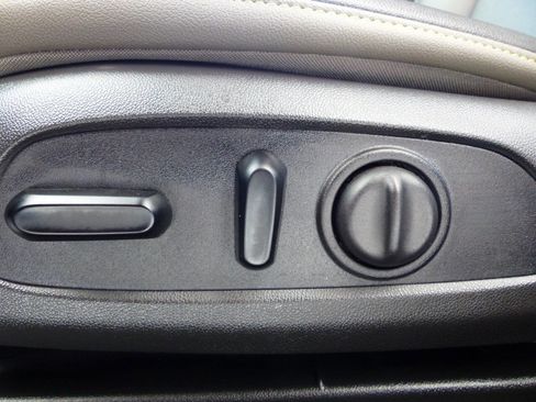 Used 2025 Chevrolet Trax ACTIV w/ Driver Confidence Package image 23