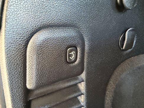 Used 2020 Jeep Grand Cherokee Limited image 47