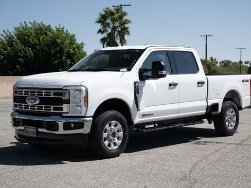 Used 2024 Ford F250 XLT image 8