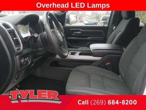 Used 2025 RAM 1500 Big Horn AWD/4WD image 36