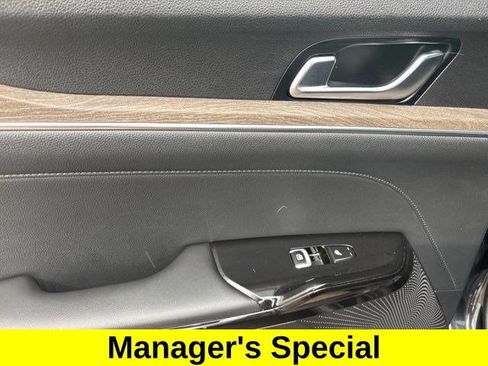 Used 2023 Kia K5 GT-Line image 34
