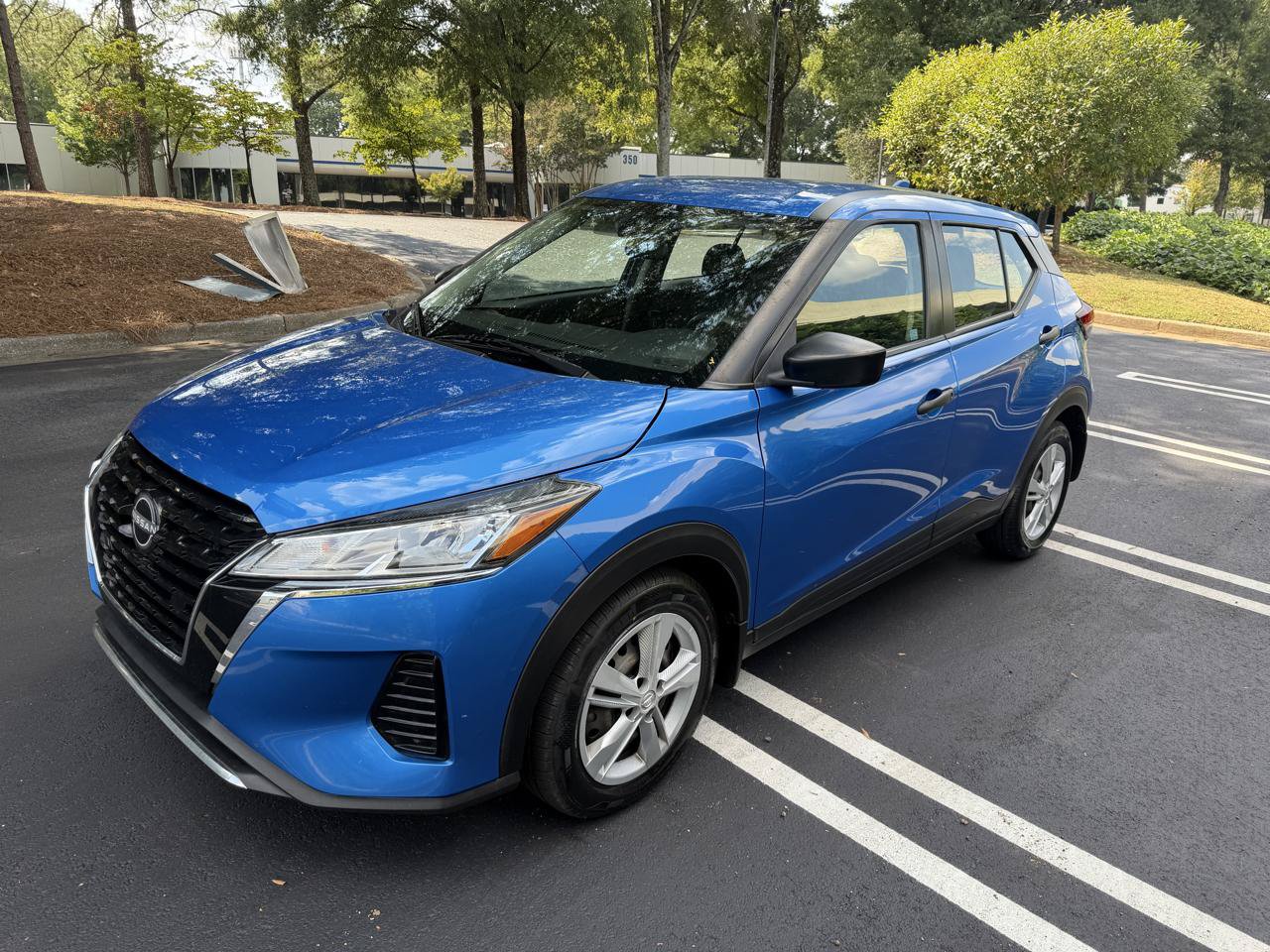 Used 2024 Nissan Kicks S FWD image 1