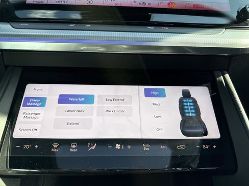 Used 2024 Jeep Wagoneer Launch Edition image 30