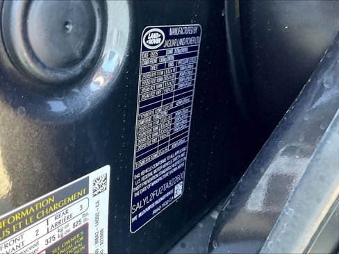 New 2026 Land Rover Range Rover Velar Dynamic SE image 33