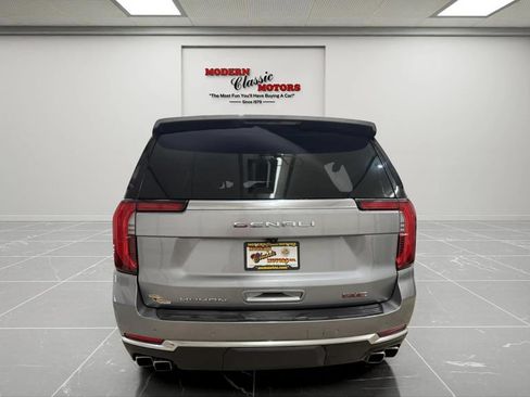 Used 2025 GMC Yukon XL Denali AWD/4WD image 6