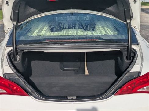 Used 2019 Mercedes-Benz CLA 250 image 15