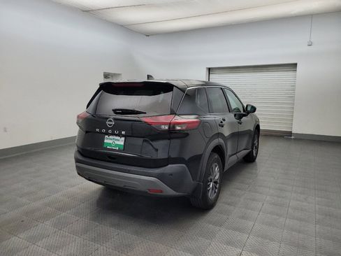 Used 2023 Nissan Rogue S FWD image 9
