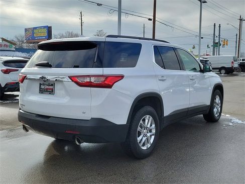 Used 2020 Chevrolet Traverse LT image 6