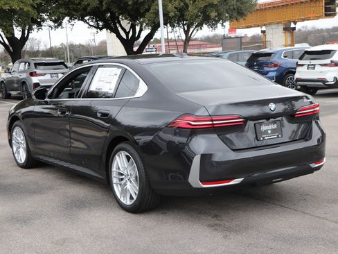 Certified 2025 BMW 530i 530i w/ Premium Package image 13