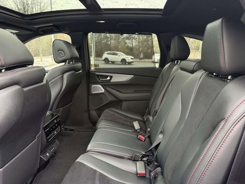 Used 2025 Acura MDX A-Spec image 18