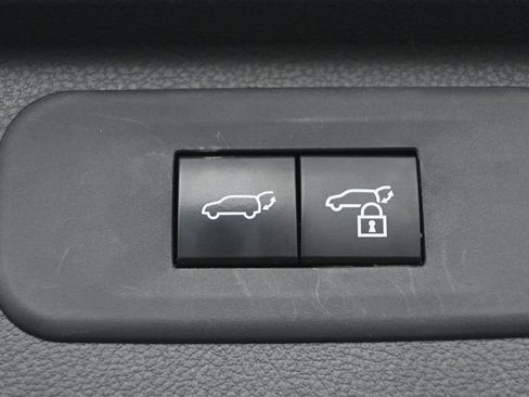 Used 2024 Toyota Grand Highlander XLE image 27