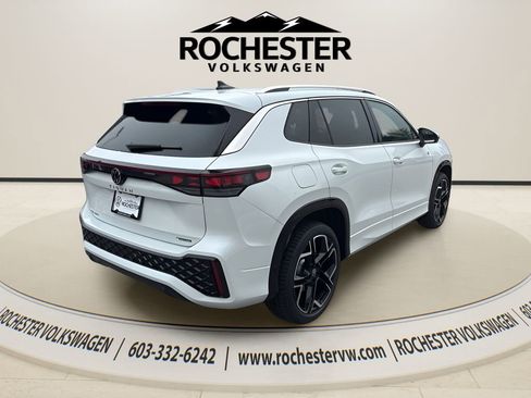 New 2026 Volkswagen Tiguan SEL R-Line AWD/4WD image 6