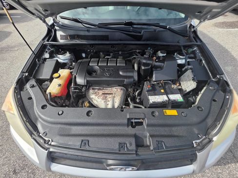 Used 2011 Toyota RAV4 4WD image 14