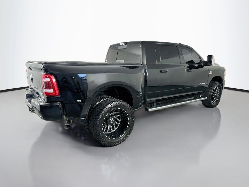 Used 2024 RAM 3500 Laramie AWD/4WD image 7