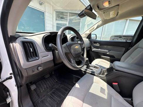 Used 2017 Chevrolet Colorado W/T RWD image 14