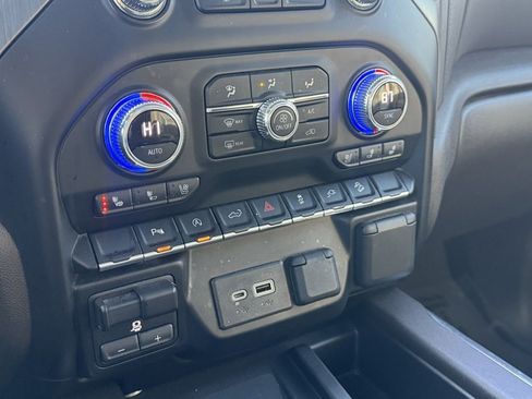 Used 2021 GMC Sierra 1500 Denali image 19