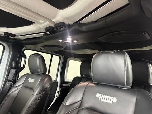 Used 2022 Jeep Wrangler Unlimited Sport AWD/4WD image 12