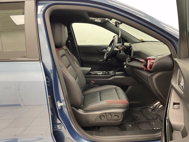 Certified 2025 Chevrolet Equinox RS w/ Safety and Technology Package AWD/4WD image 17