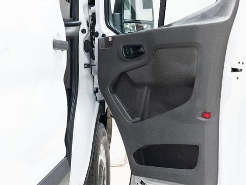 Used 2020 Ford Transit 250 Medium Roof RWD image 18
