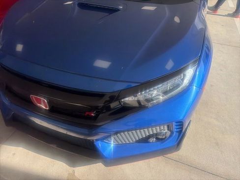 Used 2017 Honda Civic Type R image 6