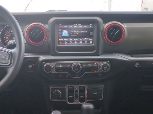 Used 2023 Jeep Wrangler Sport S image 21