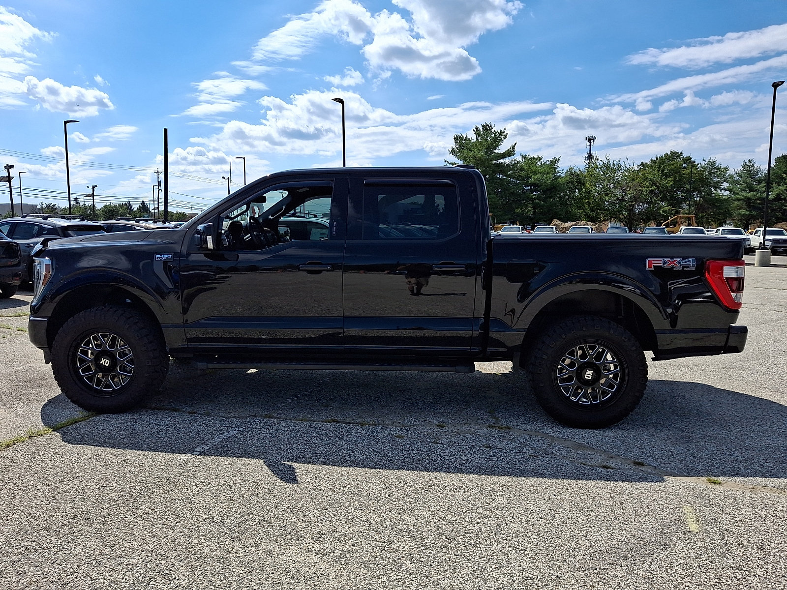 Used 2023 Ford F150 Lariat w/ Equipment Group 502A High AWD/4WD image 4
