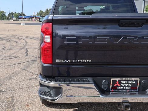Used 2023 Chevrolet Silverado 1500 LT AWD/4WD image 14