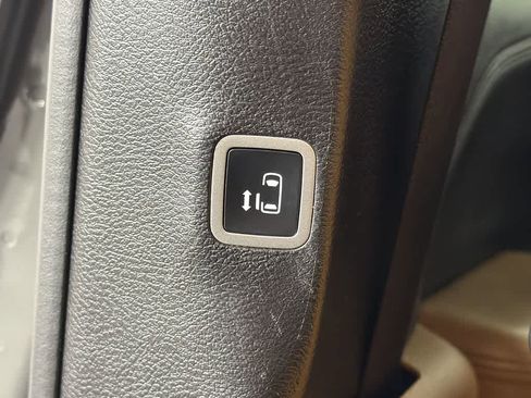 Used 2021 Chrysler Pacifica Pinnacle image 43