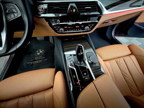 Certified 2023 BMW 530i xDrive w/ Convenience Package image 18