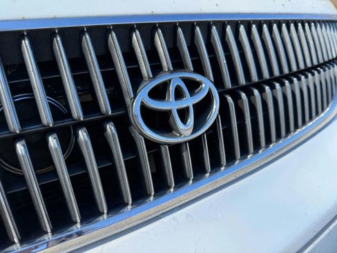 Used 2001 Toyota Avalon XL image 5