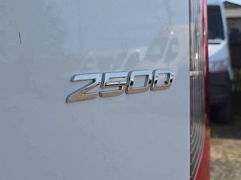 Used 2025 Mercedes-Benz Sprinter 2500 image 19
