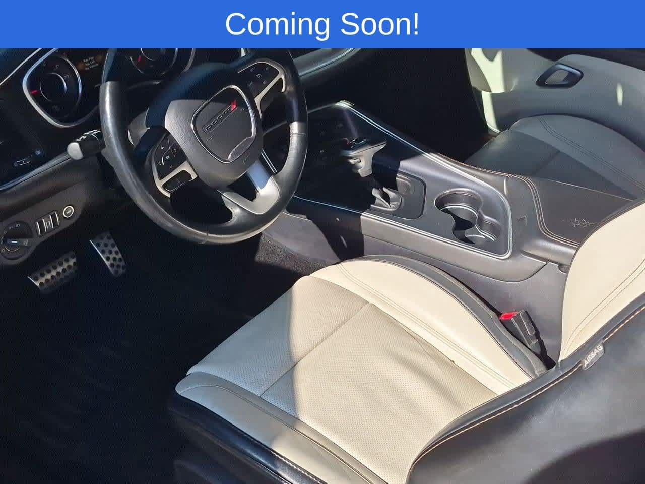 Used 2015 Dodge Challenger SXT Plus w/ Driver Convenience Group RWD image 2